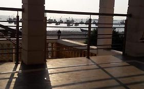 Dinoos Sea View